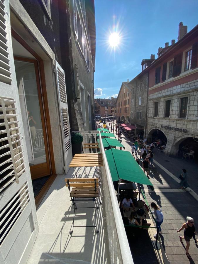 Le Balcon De La Vieille Ville Annecy Bagian luar foto