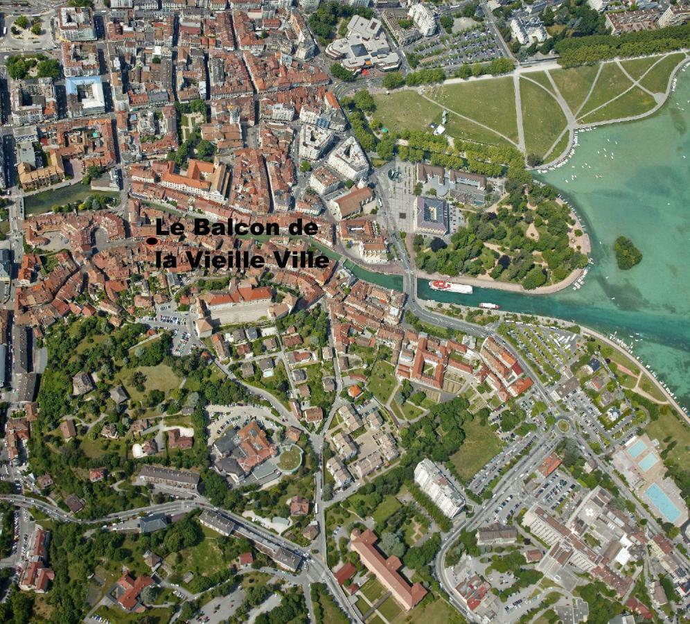 Le Balcon De La Vieille Ville Annecy Bagian luar foto